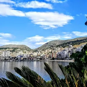 Ago Apartamento Sarandë